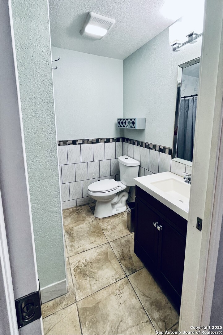 10302 Shady Meadows San Antonio TX 78245