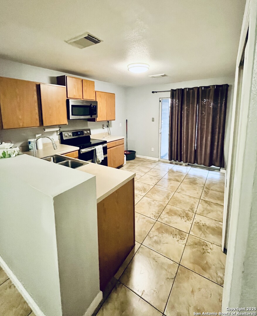 10302 Shady Meadows San Antonio TX 78245