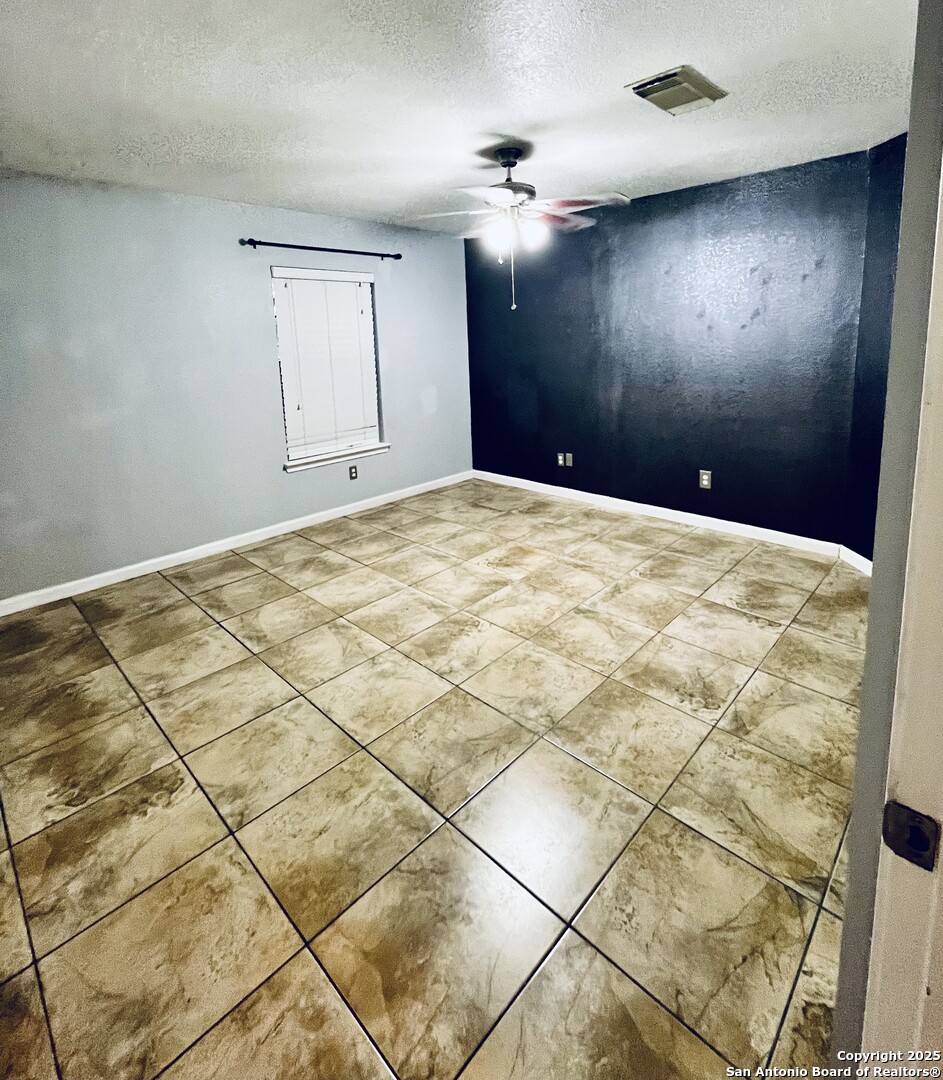 10302 Shady Meadows San Antonio TX 78245