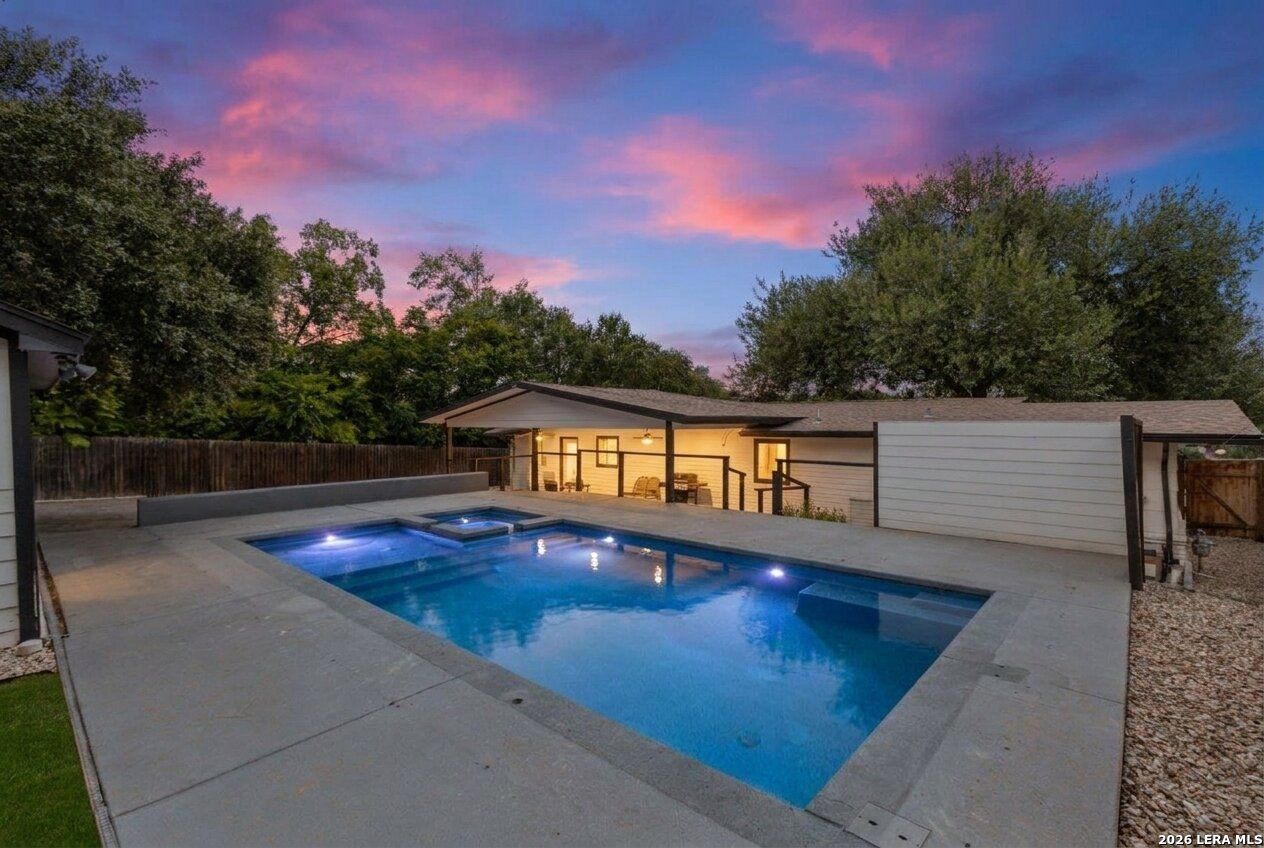 504 S Vandiver Terrell Hills TX 78209