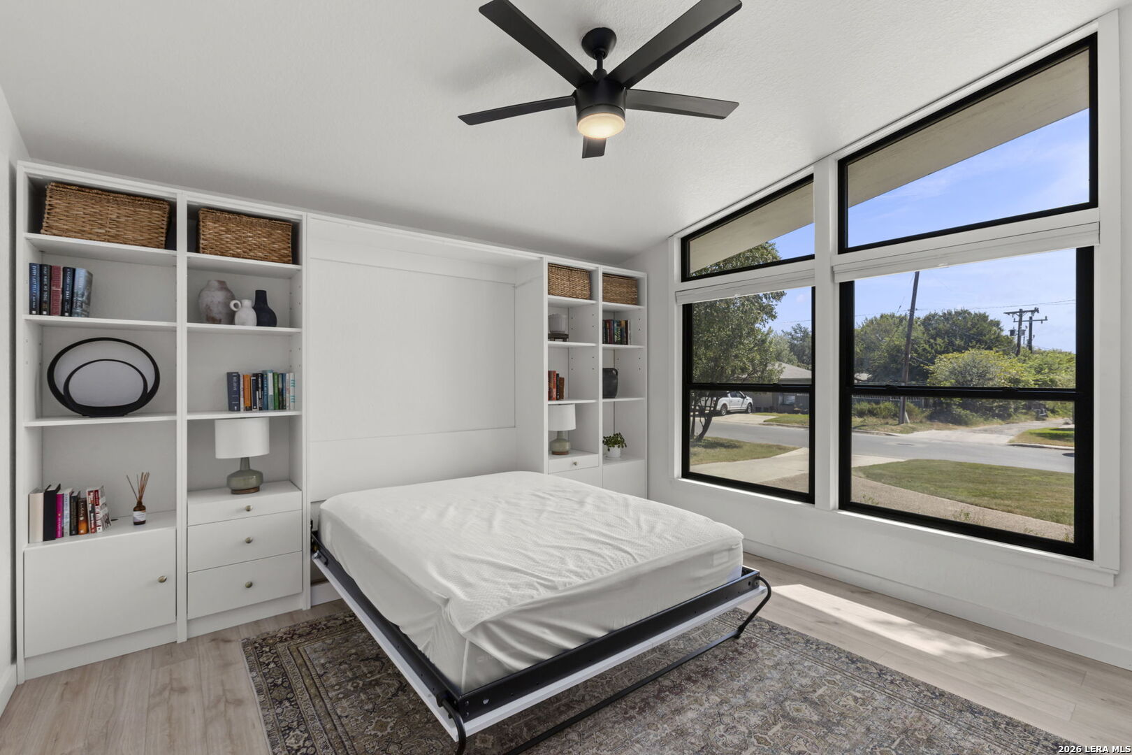 504 S Vandiver Terrell Hills TX 78209