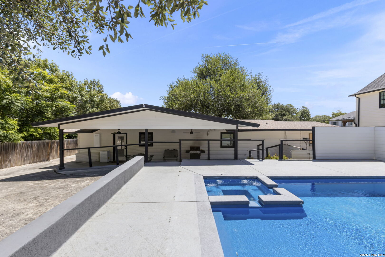 504 S Vandiver Terrell Hills TX 78209