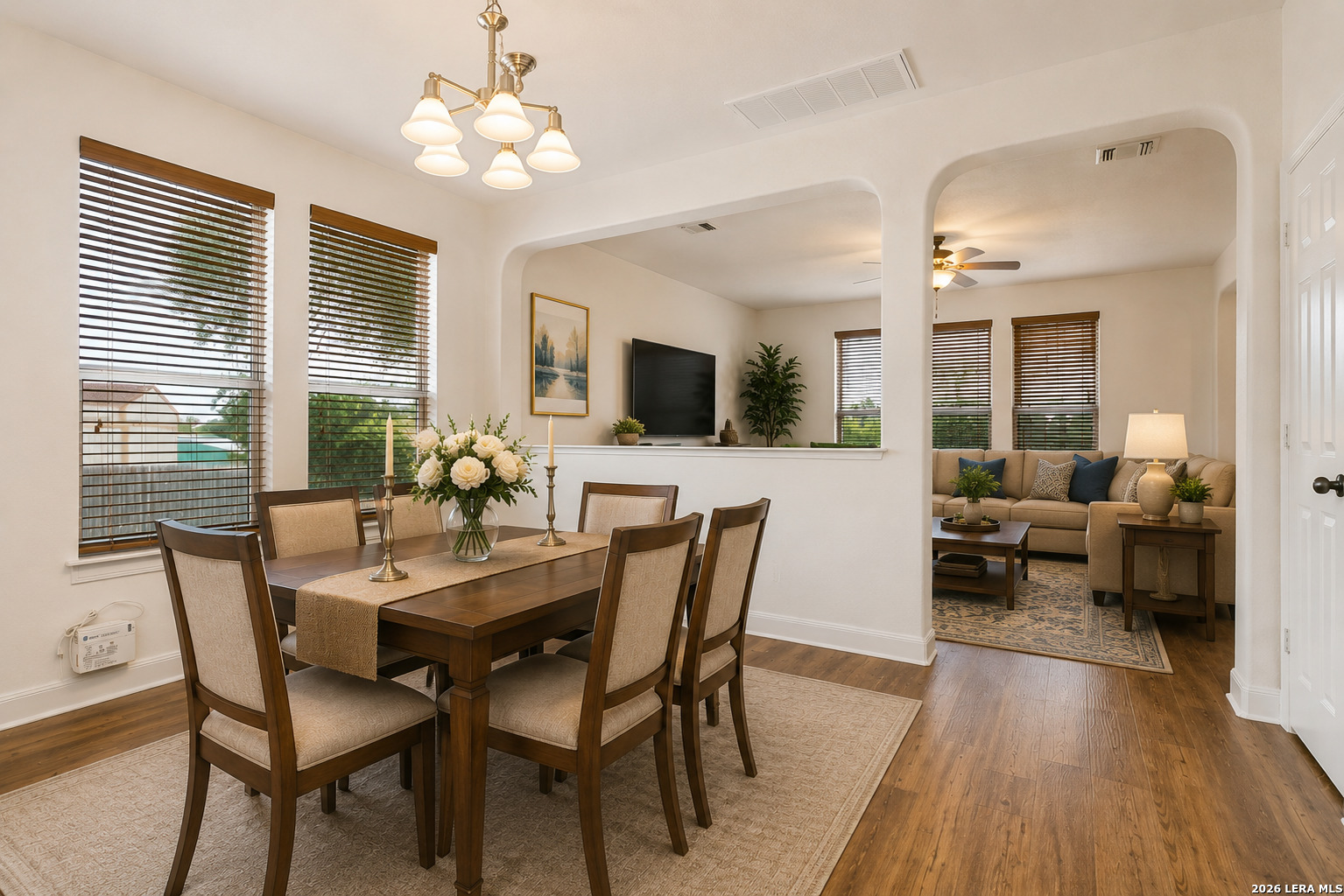 10801 Fox Crest Live Oak TX 78233