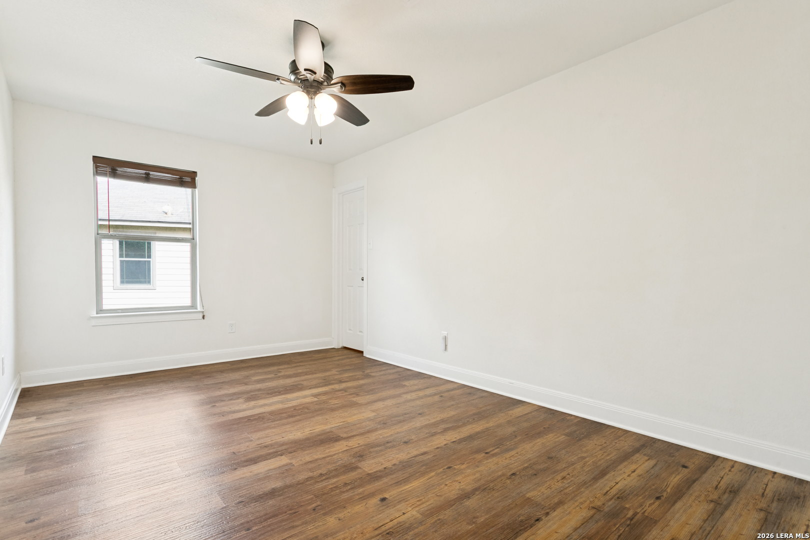 10801 Fox Crest Live Oak TX 78233