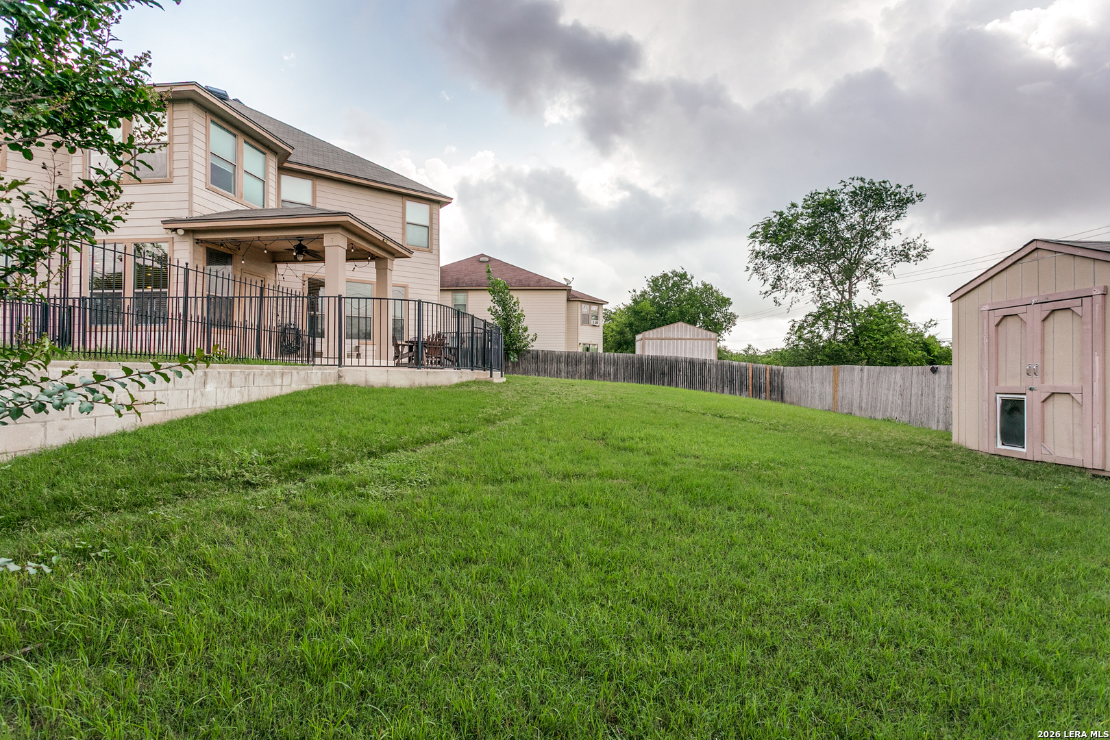 10801 Fox Crest Live Oak TX 78233
