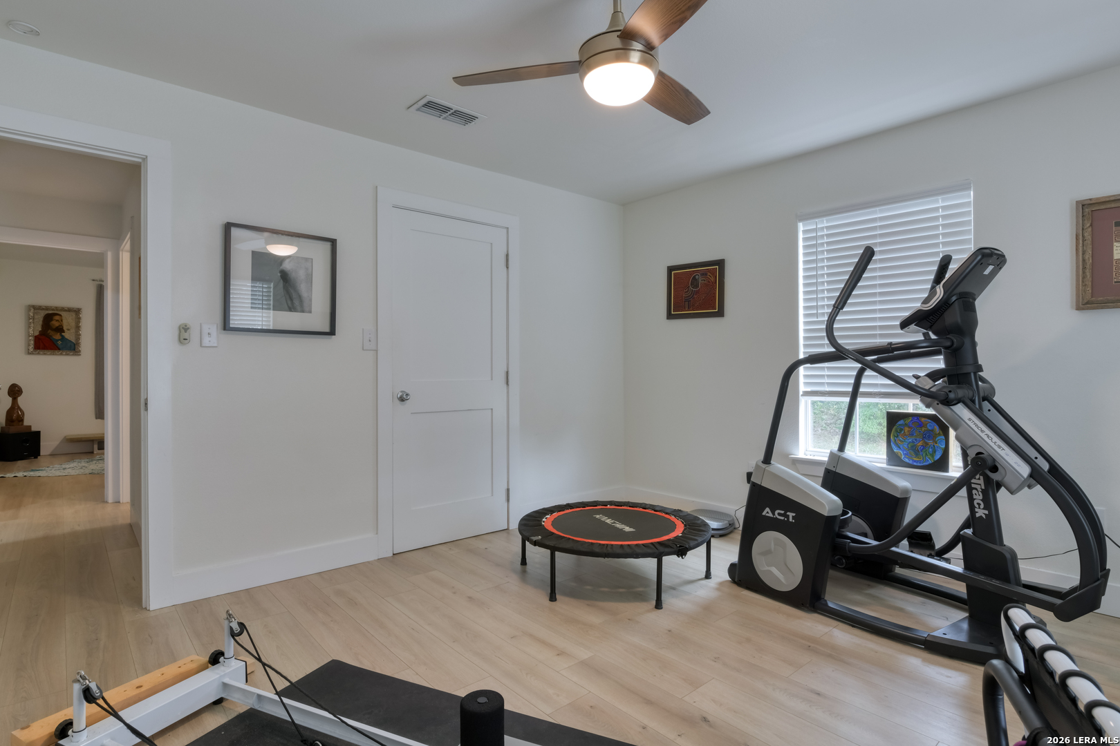109 Hilltop Drive E Kerrville TX 78028