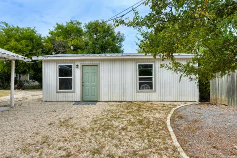 109 Hilltop Drive E Kerrville TX 78028