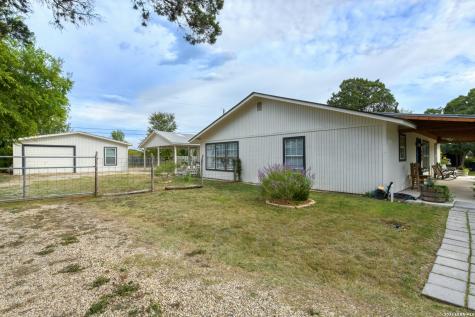 109 Hilltop Drive E Kerrville TX 78028