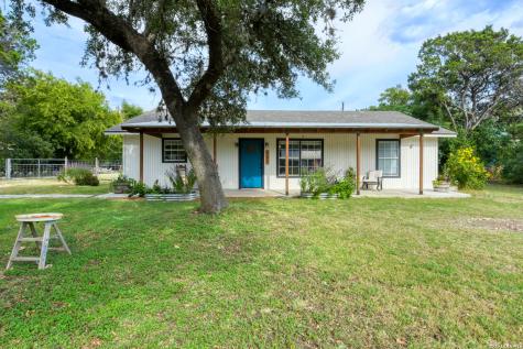 109 Hilltop Drive E Kerrville TX 78028