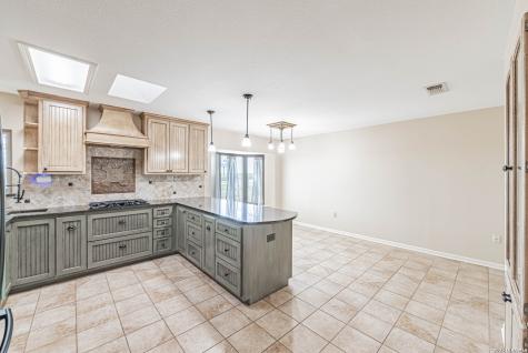 491 State Highway 97 E Floresville TX 78114