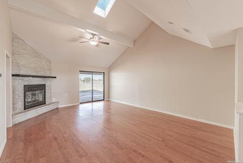 491 State Highway 97 E Floresville TX 78114