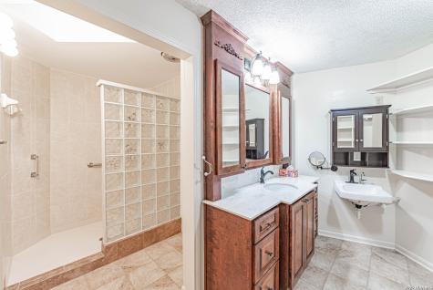 491 State Highway 97 E Floresville TX 78114
