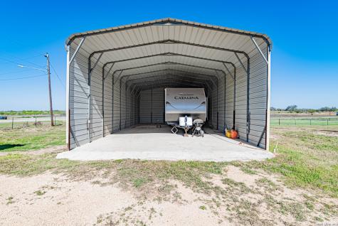 491 State Highway 97 E Floresville TX 78114