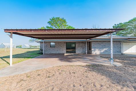 491 State Highway 97 E Floresville TX 78114
