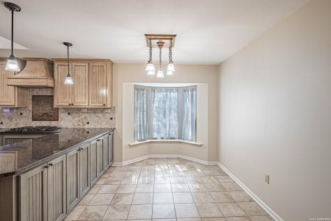 491 State Highway 97 E Floresville TX 78114