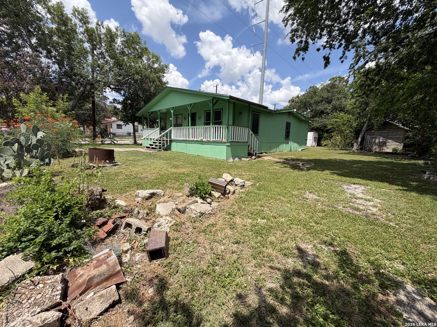 378 N San Ignacio San Antonio TX 78237
