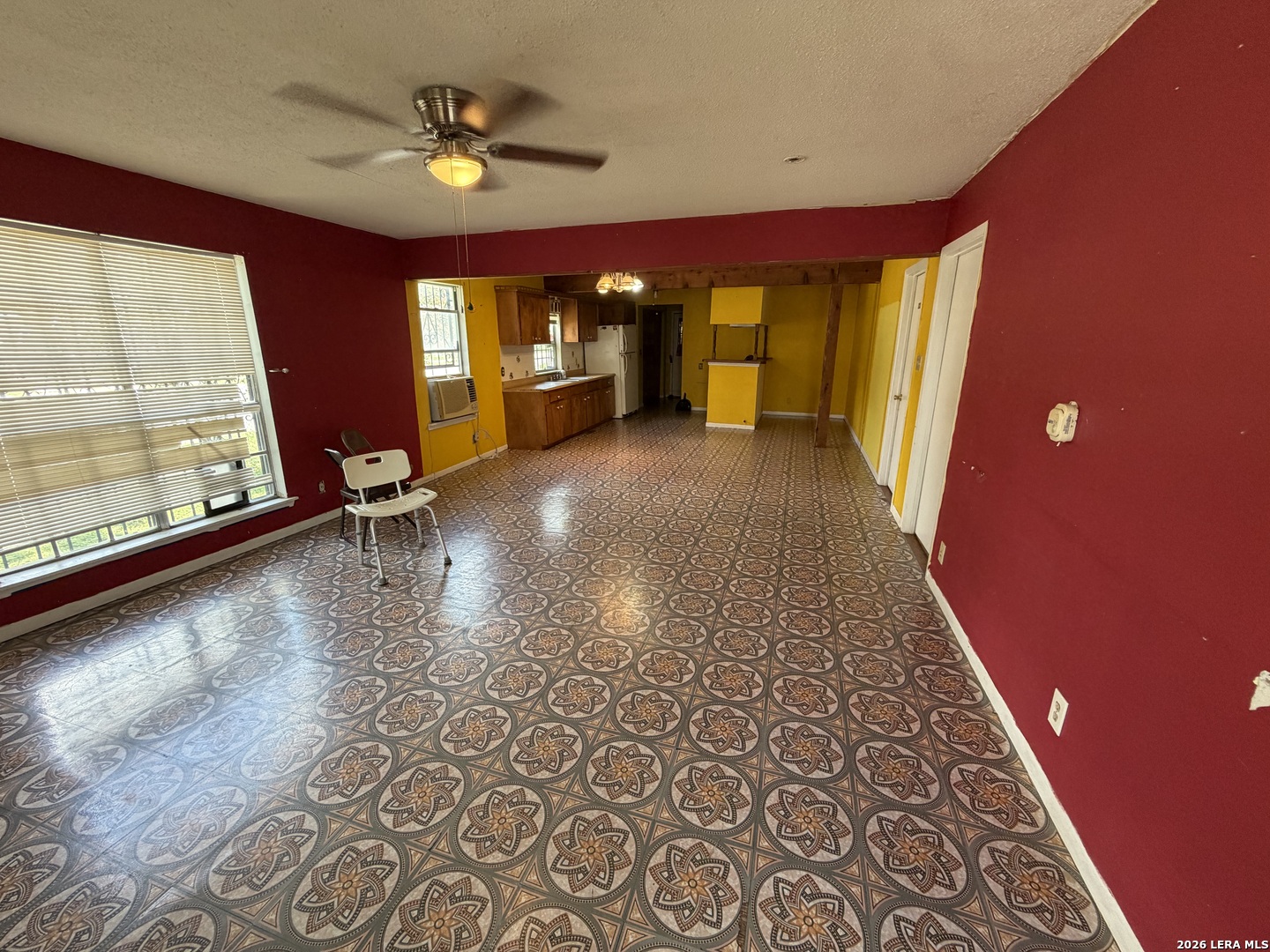 378 N San Ignacio San Antonio TX 78237