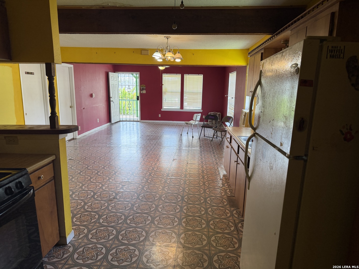 378 N San Ignacio San Antonio TX 78237