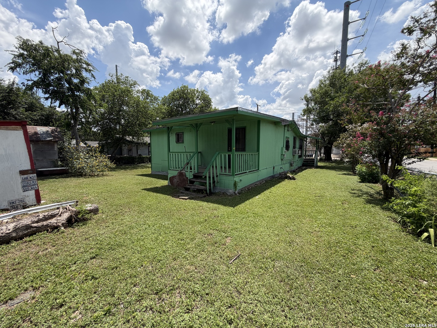 378 N San Ignacio San Antonio TX 78237