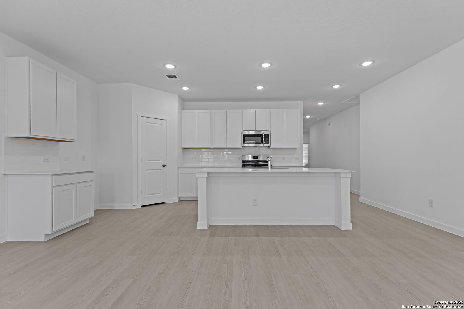 1233 Twisted Creek New Braunfels TX 78130