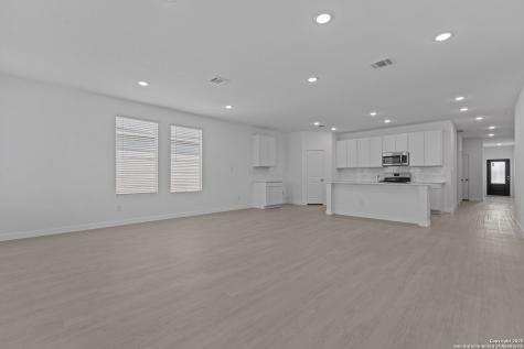 1233 Twisted Creek New Braunfels TX 78130