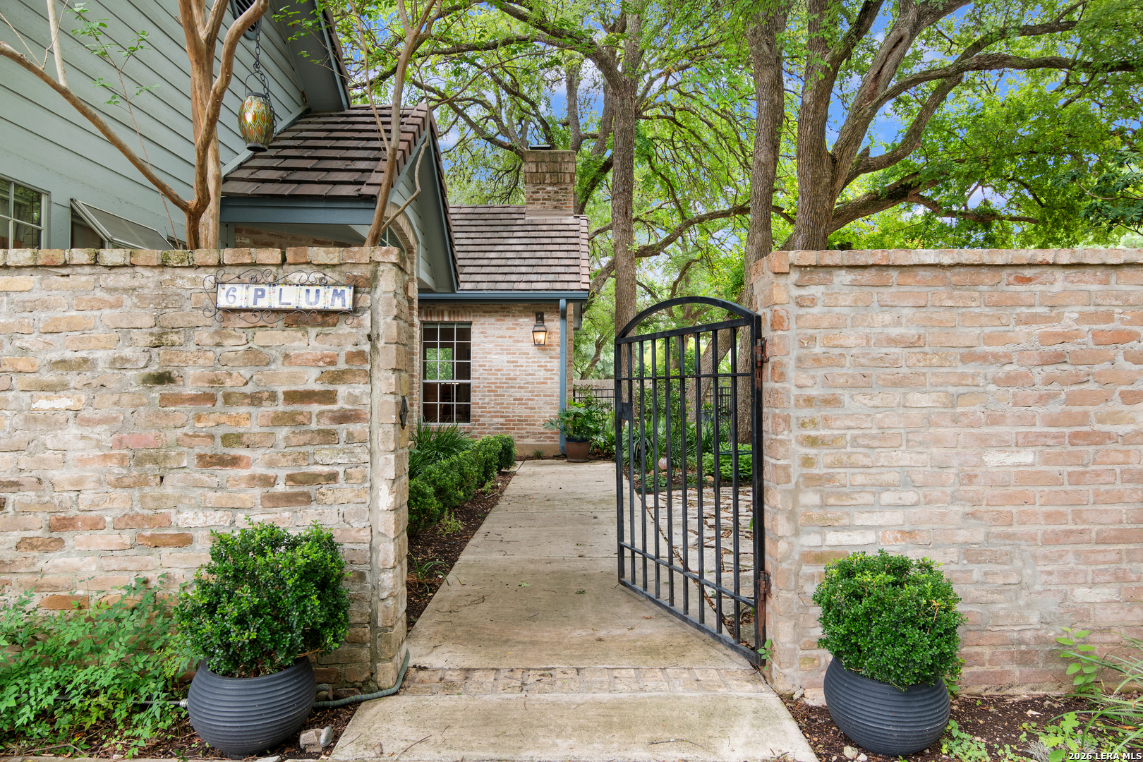 6 Plum Lane San Antonio TX 78218