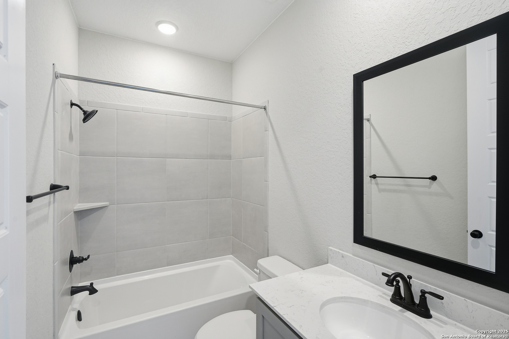 245 Hidalgo Boerne TX 78006