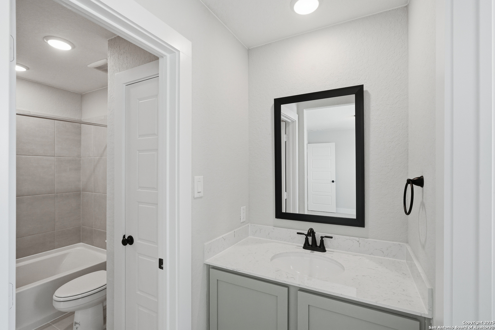 245 Hidalgo Boerne TX 78006