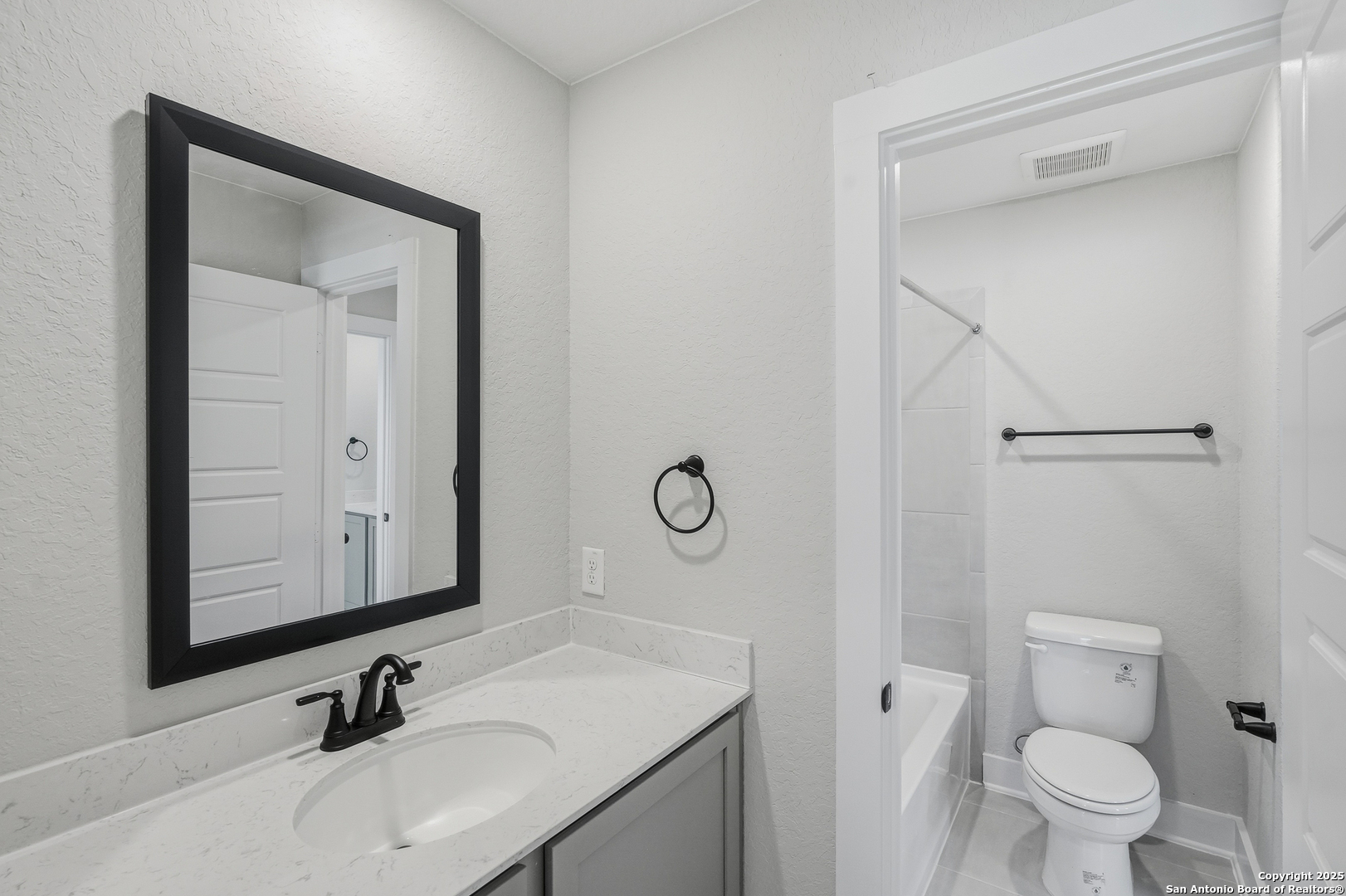 245 Hidalgo Boerne TX 78006