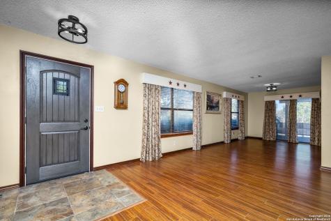 115 Sprecken Isle Canyon Lake TX 78133