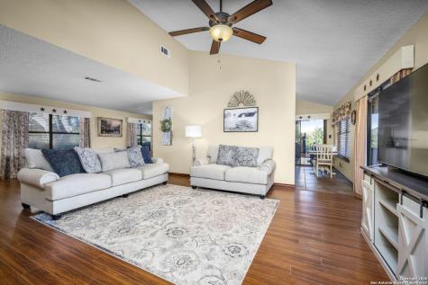 115 Sprecken Isle Canyon Lake TX 78133