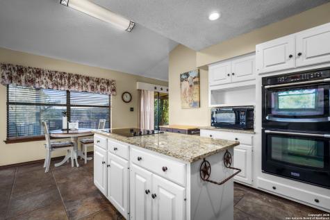 115 Sprecken Isle Canyon Lake TX 78133