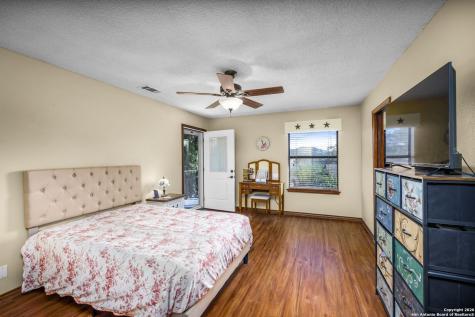 115 Sprecken Isle Canyon Lake TX 78133