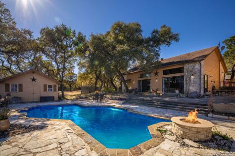 115 Sprecken Isle Canyon Lake TX 78133