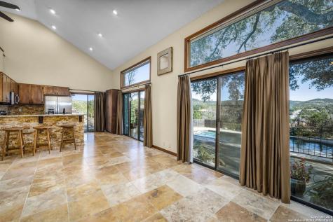 115 Sprecken Isle Canyon Lake TX 78133