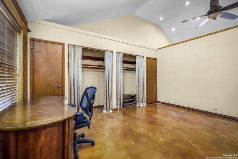115 Sprecken Isle Canyon Lake TX 78133