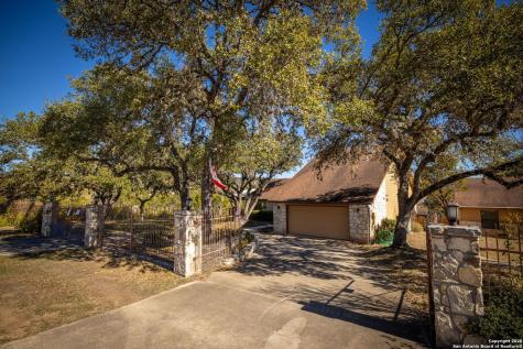 115 Sprecken Isle Canyon Lake TX 78133