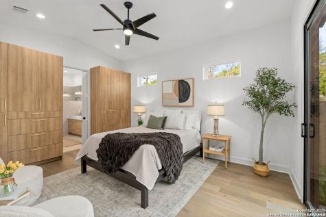 230 Cassiano San Antonio TX 78204