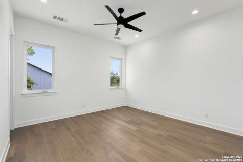 230 Cassiano San Antonio TX 78204