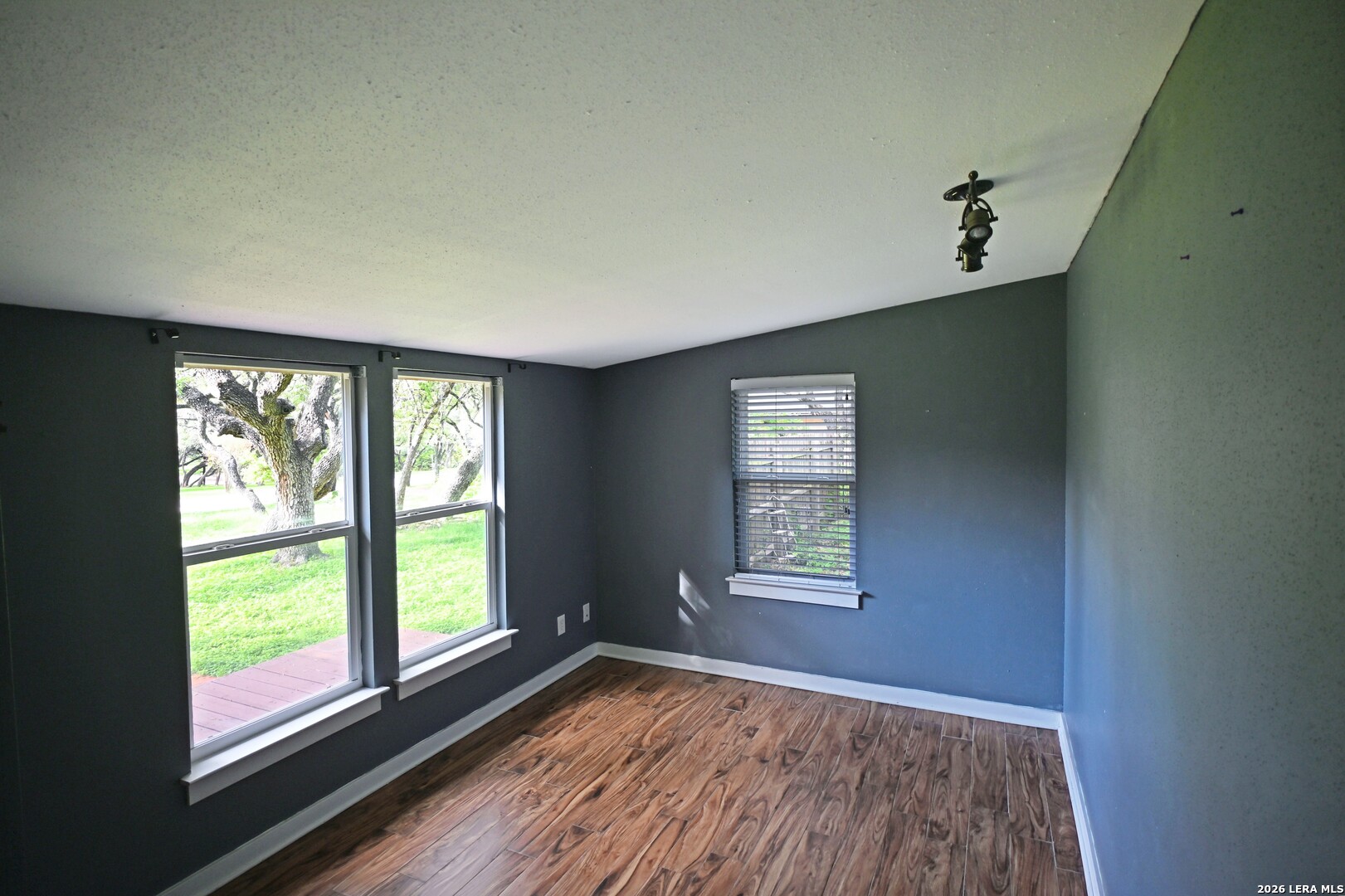 303 S Manton Lane Castle Hills TX 78213