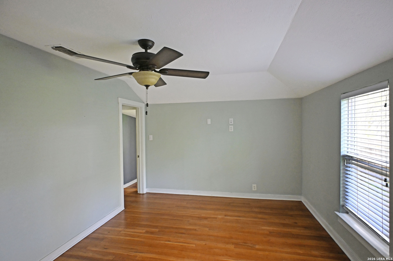 303 S Manton Lane Castle Hills TX 78213