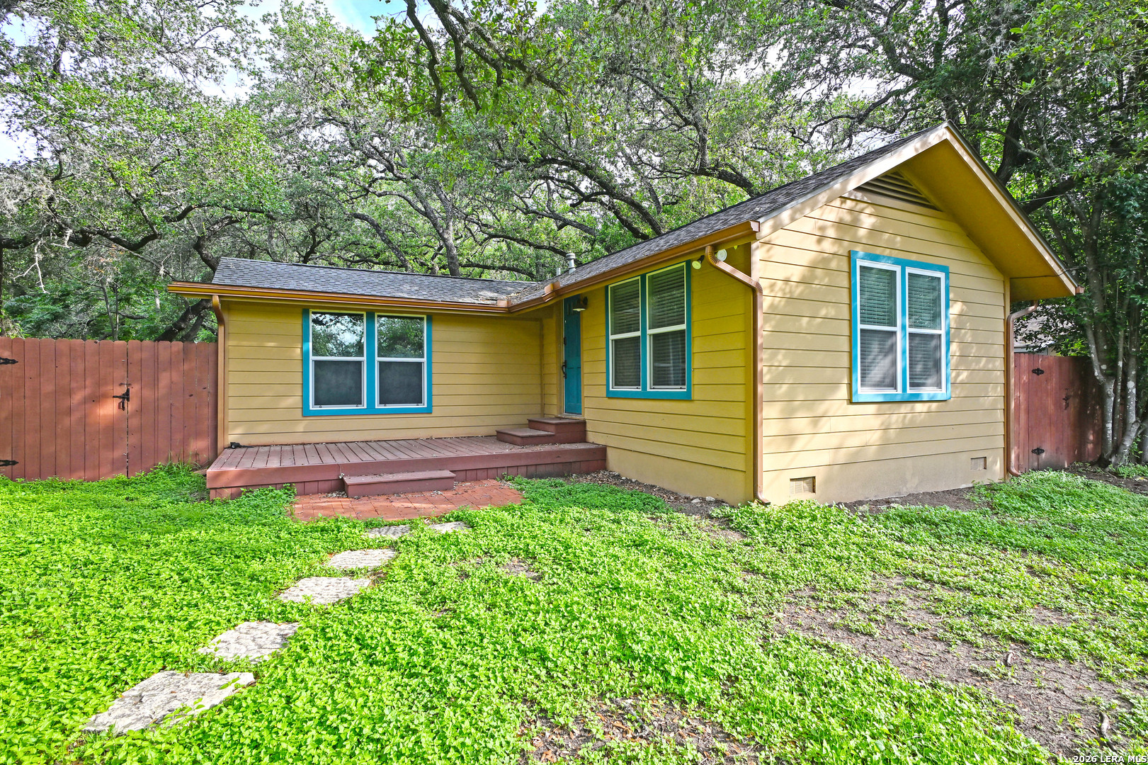 303 S Manton Lane Castle Hills TX 78213