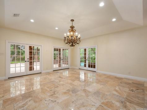 16 Galleria Drive San Antonio TX 78257