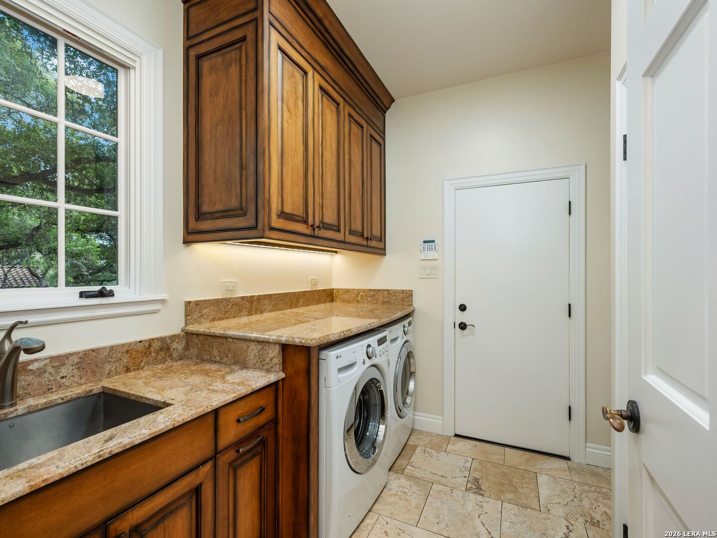 16 Galleria Drive San Antonio TX 78257