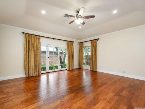 16 Galleria Drive San Antonio TX 78257
