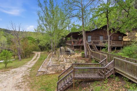 2115 Mesa Verde Medina TX 78055