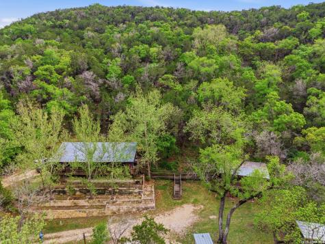 2115 Mesa Verde Medina TX 78055