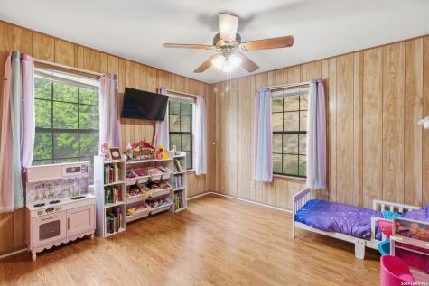 2115 Mesa Verde Medina TX 78055