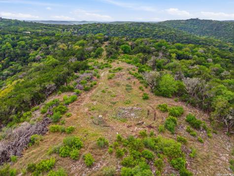2115 Mesa Verde Medina TX 78055
