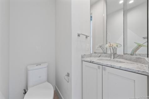 2004 E 8th Street Austin TX 78702